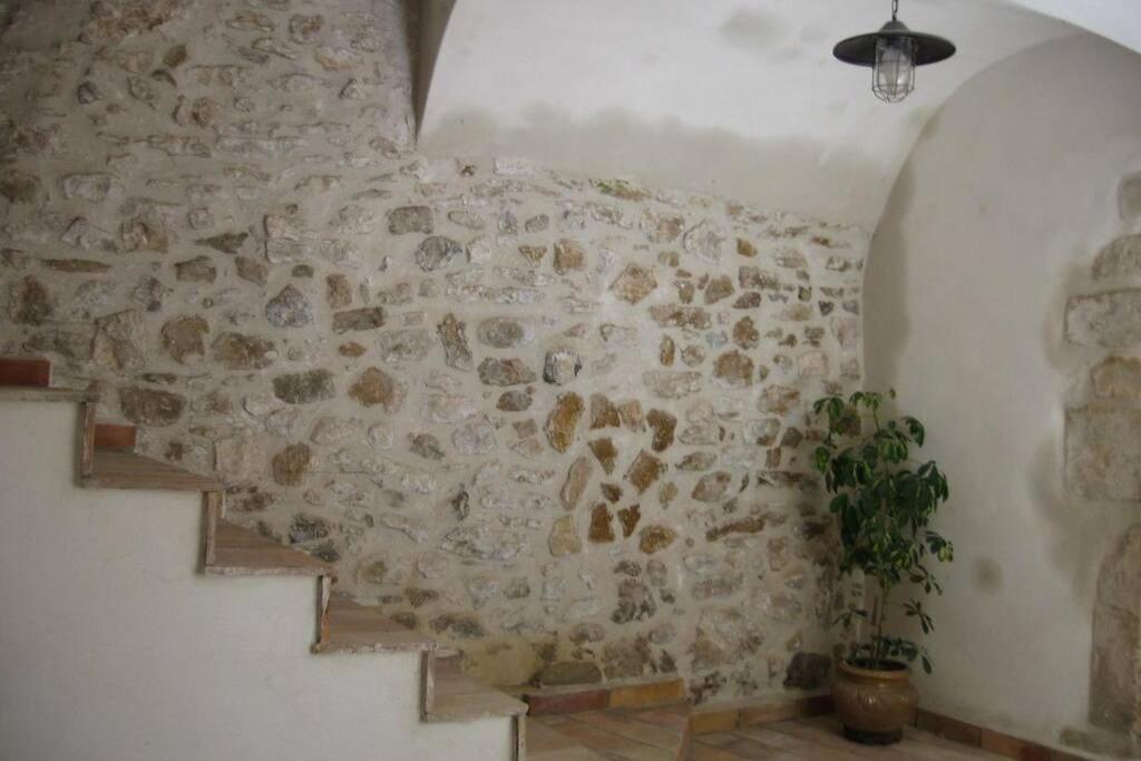 Grand Gite Salavas Exterior photo